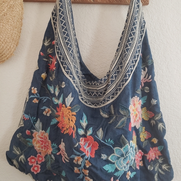 JOHNNY WAS SLING BAG - Picture 7 of 7